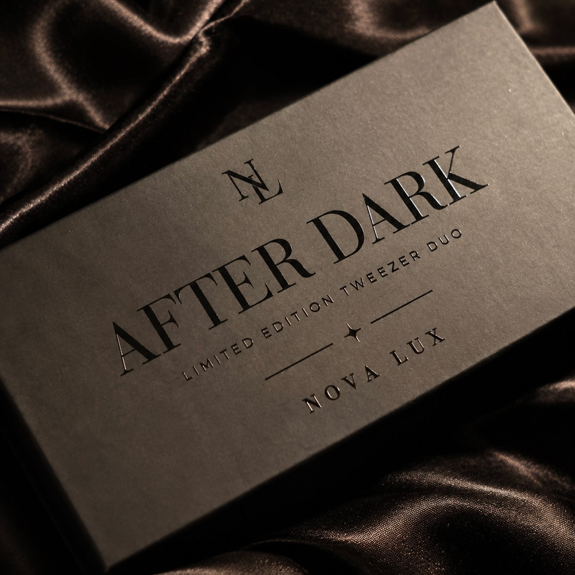 After Dark Limited Edition Tweezer Duo